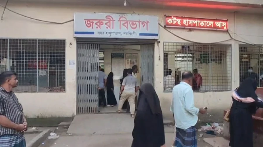 ঘরে ঢুকে কিশোরীকে কুপিয়ে হত্যা, গুরুতর আহত মা