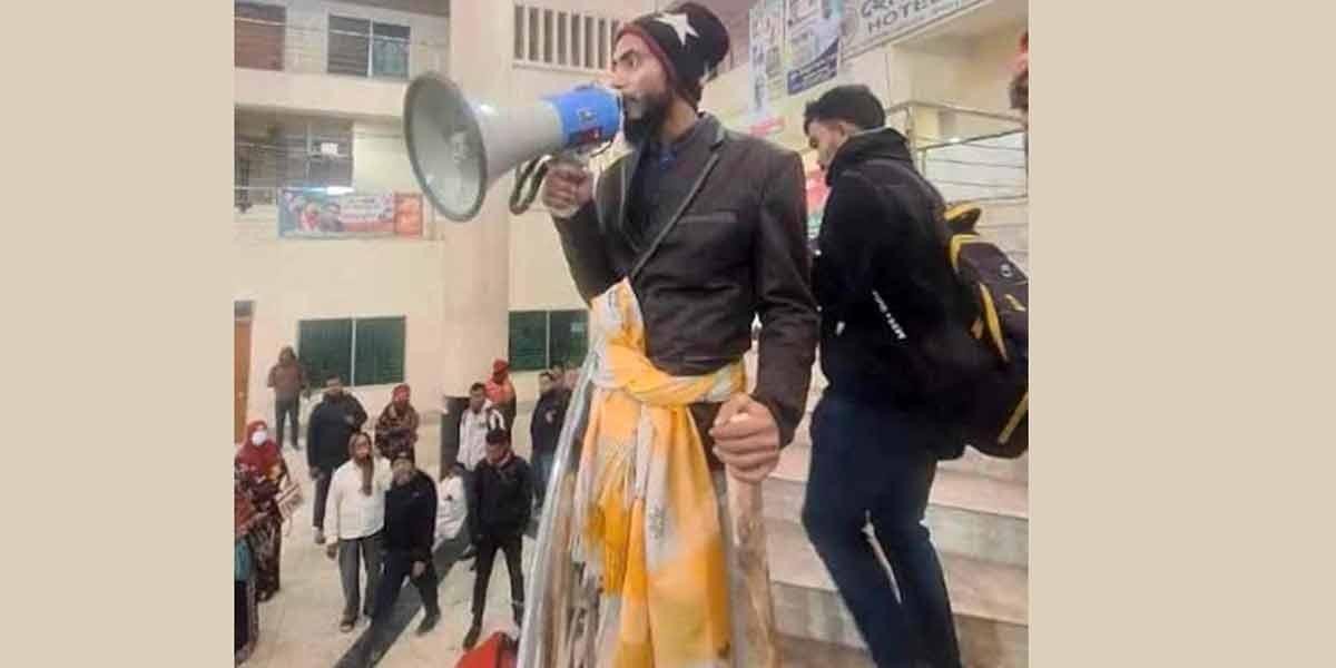 রাজশাহী স্টেশনে ভাঙচুরের ঘটনায় মামলা, যুবক গ্রেপ্তার