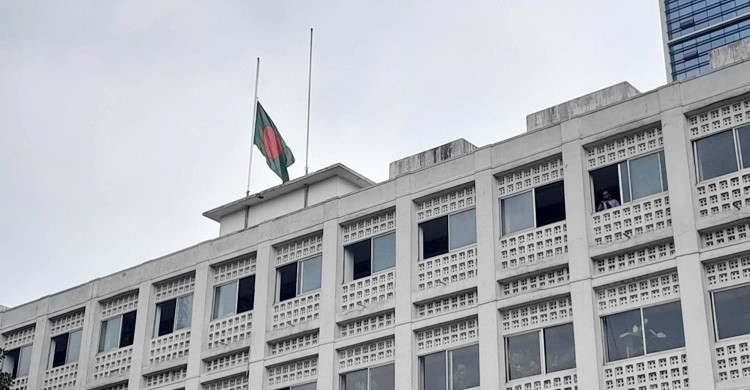 পোপ ফ্রান্সিসের মৃত্যুতে বাংলাদেশে পালিত হচ্ছে রাষ্ট্রীয় শোক