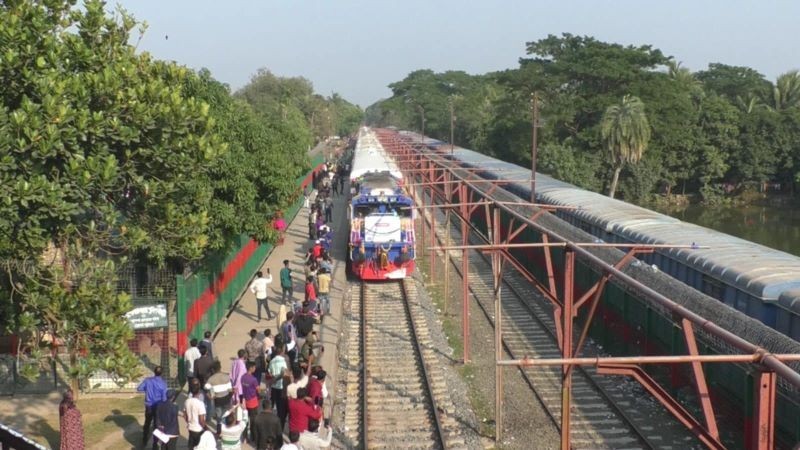 বেনাপোল বন্দরের মধ্য দিয়ে বাণিজ্য ঘাটতি প্রায় ৭৬ হাজার মেট্রিক টন