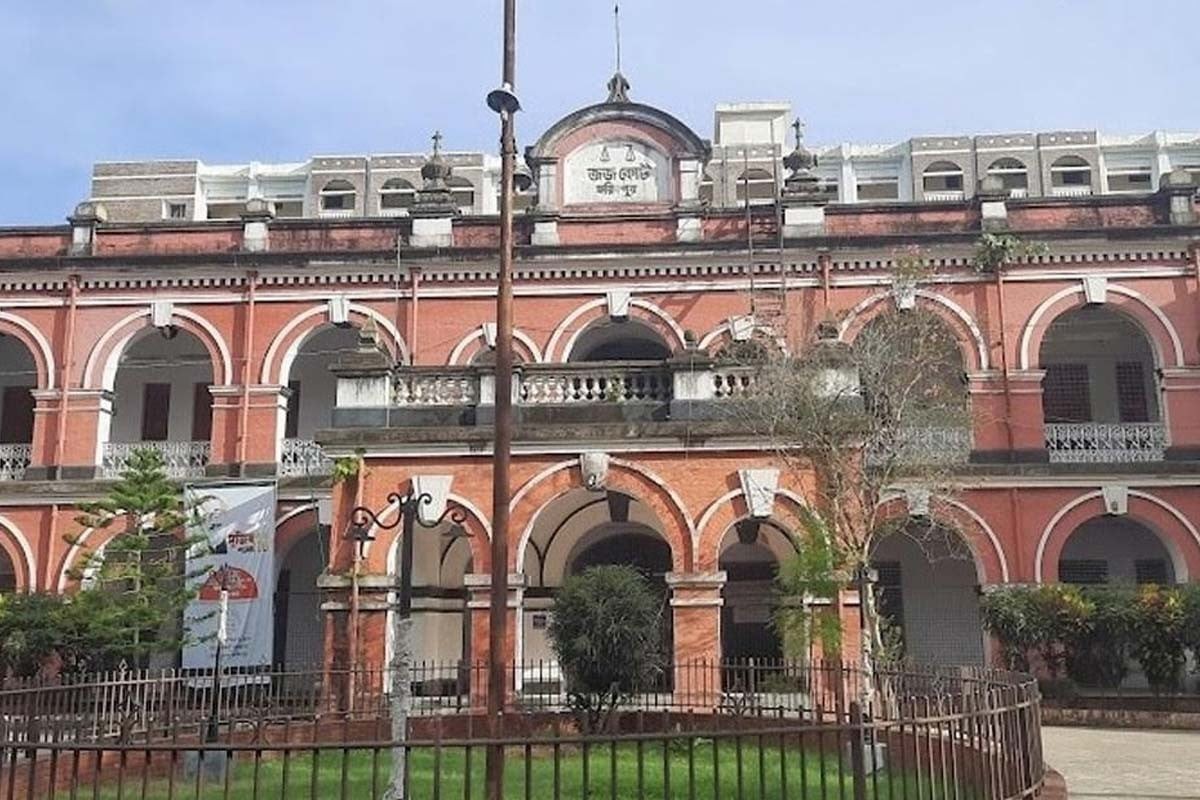 ১০ টাকার জন্য কুপিয়ে হত্যা, একজনের যাবজ্জীবন
