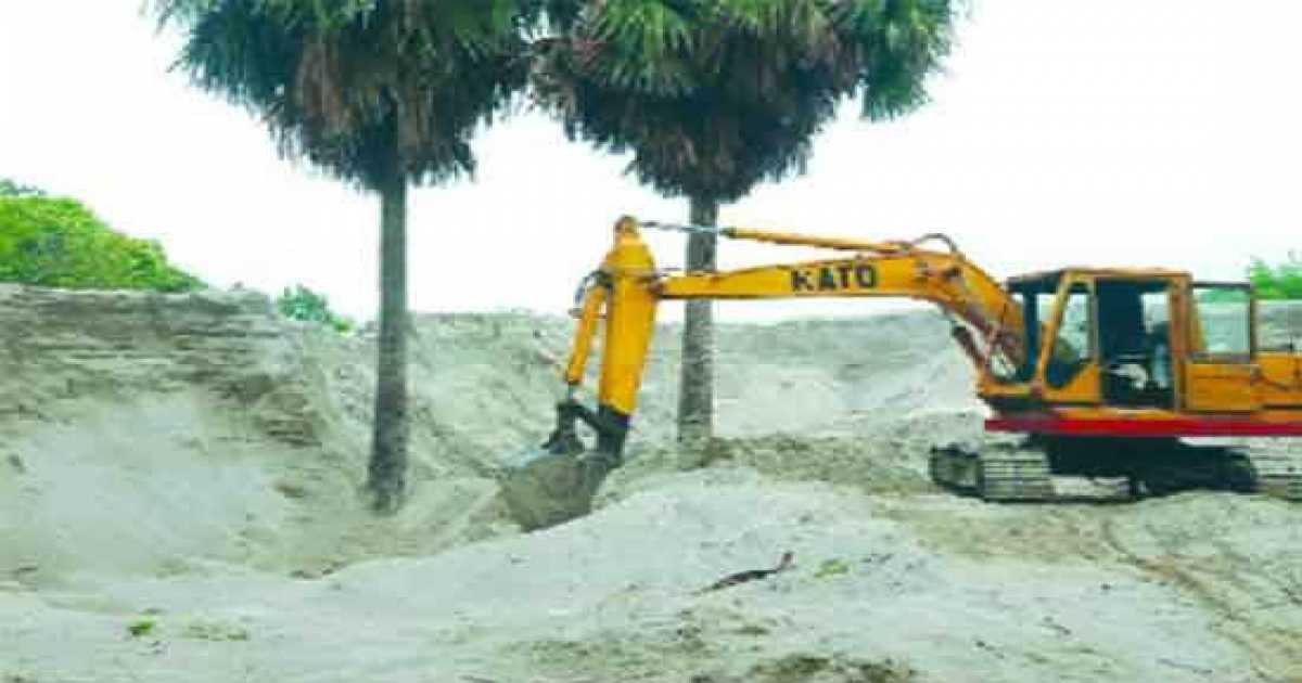৯ কোটি টাকার ব্যক্তিগত বালু নিলামে ৫০ লাখে বিক্রির অভিযোগ!
