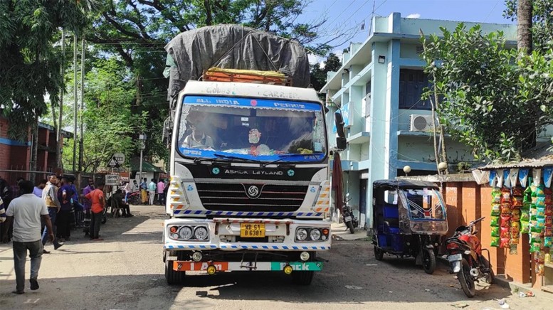 ভারত থেকে চাল আমদানি শুরু