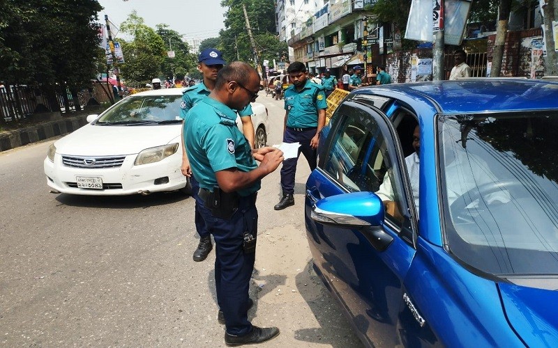 ট্রাফিক আইন লঙ্ঘন: দুই দিনে ৩৪৪৭ মামলায় ডাম্পিং ১৫৮
