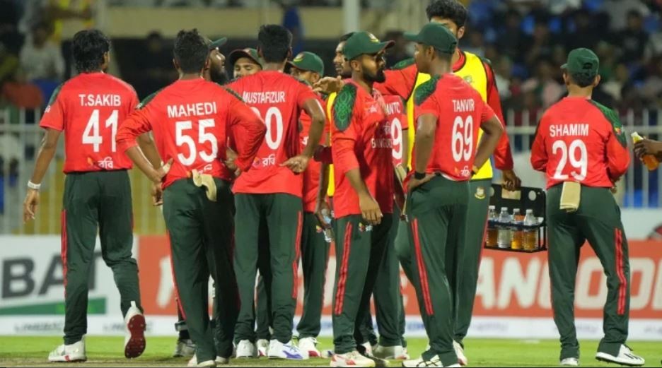 সিরিজ হেরে সহযোগী দেশের বিপক্ষে লজ্জার বিশ্বরেকর্ড গড়ল বাংলাদেশ