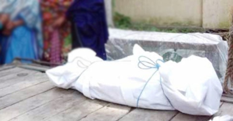 পুকুরপাড়ে মাটি খুঁড়ে শিশুর মরদেহ উদ্ধার, দাদি আটক